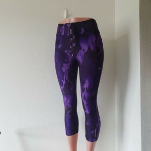 Nike Dri Fit Womens Cropped Yoga Pants Purple  S